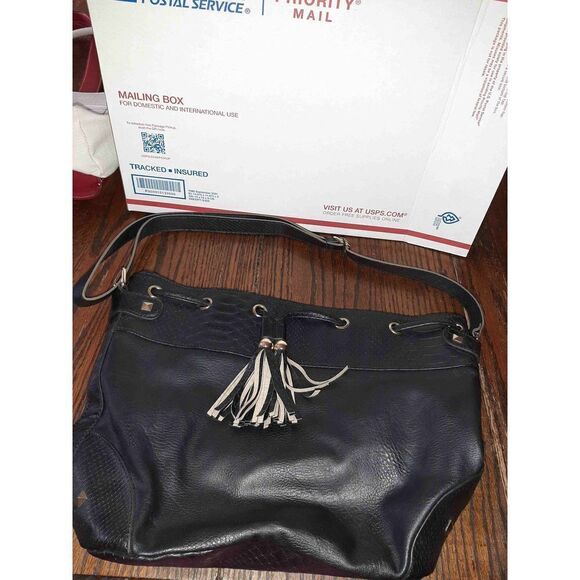 Apt 9 Kohls Black Hobo Purse Handbag Bag Satchel  Adjustable Shoulder Strap - Picture 1 of 10